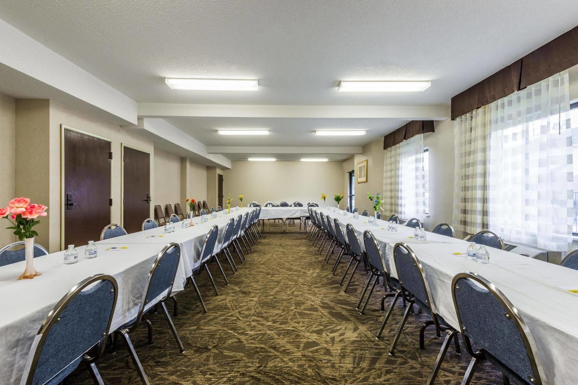 Days Inn By Wyndham Yadkinville מראה חיצוני תמונה